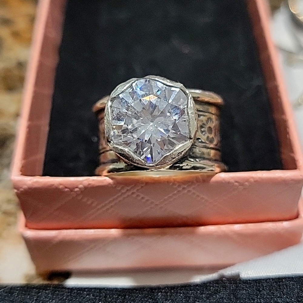 Retired "Queen for a Day" Silpada Ring